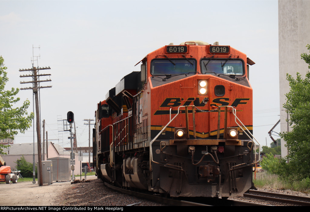 BNSF 6019